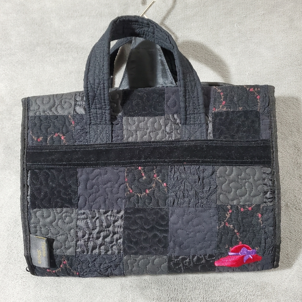 Donna Sharp Quilted Cosmetic Bag Large Hanger Style Black